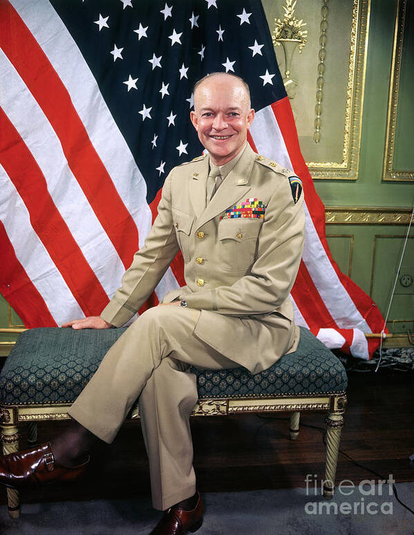general dwight d eisenhower posing bettmann